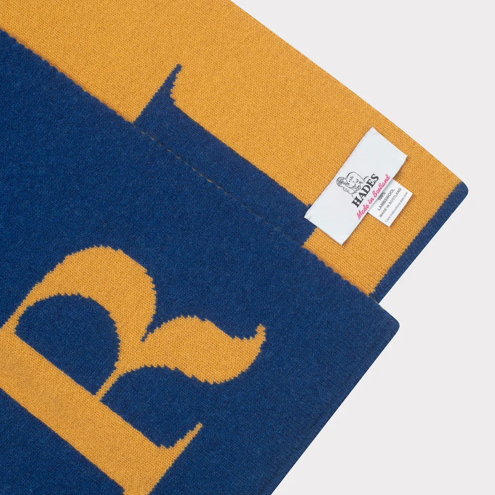 Alphabet R Scarf - Image 5
